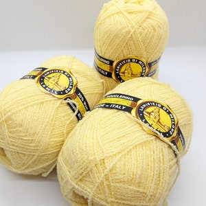 Vintage Bouclerina Lanificio Di Milano Lamil Yarn - Made in Italy