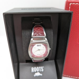 Vintage Roots Watch for Women / Girls image 5