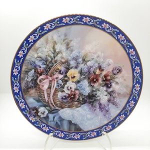Vintage 1992 W L George Fine China Basket Bouquets ‘Pansies’ by Lena Liu collector plate