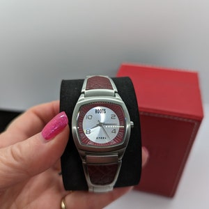 Vintage Roots Watch for Women / Girls image 2