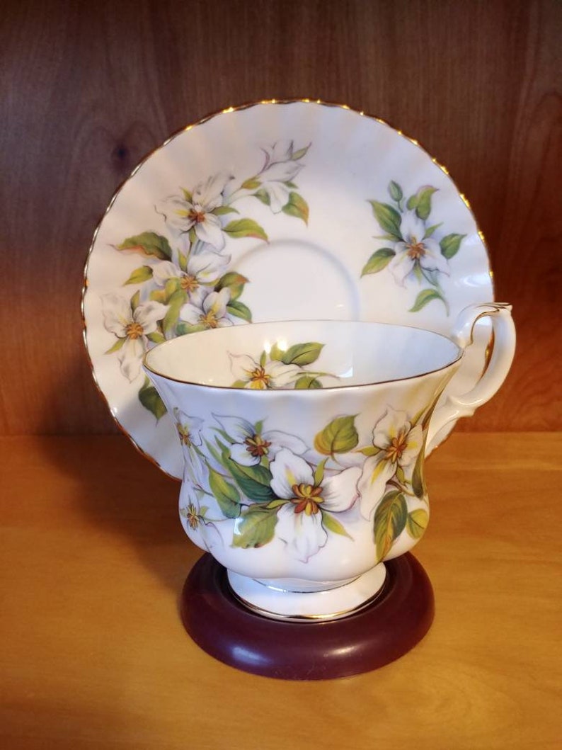 royal albert trillium cup and saucer