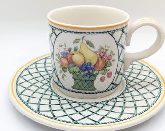Juego de taza y platillo pequeños vintage de Villeroy & Boch: Cesta de frutas con celosía verde - un juego