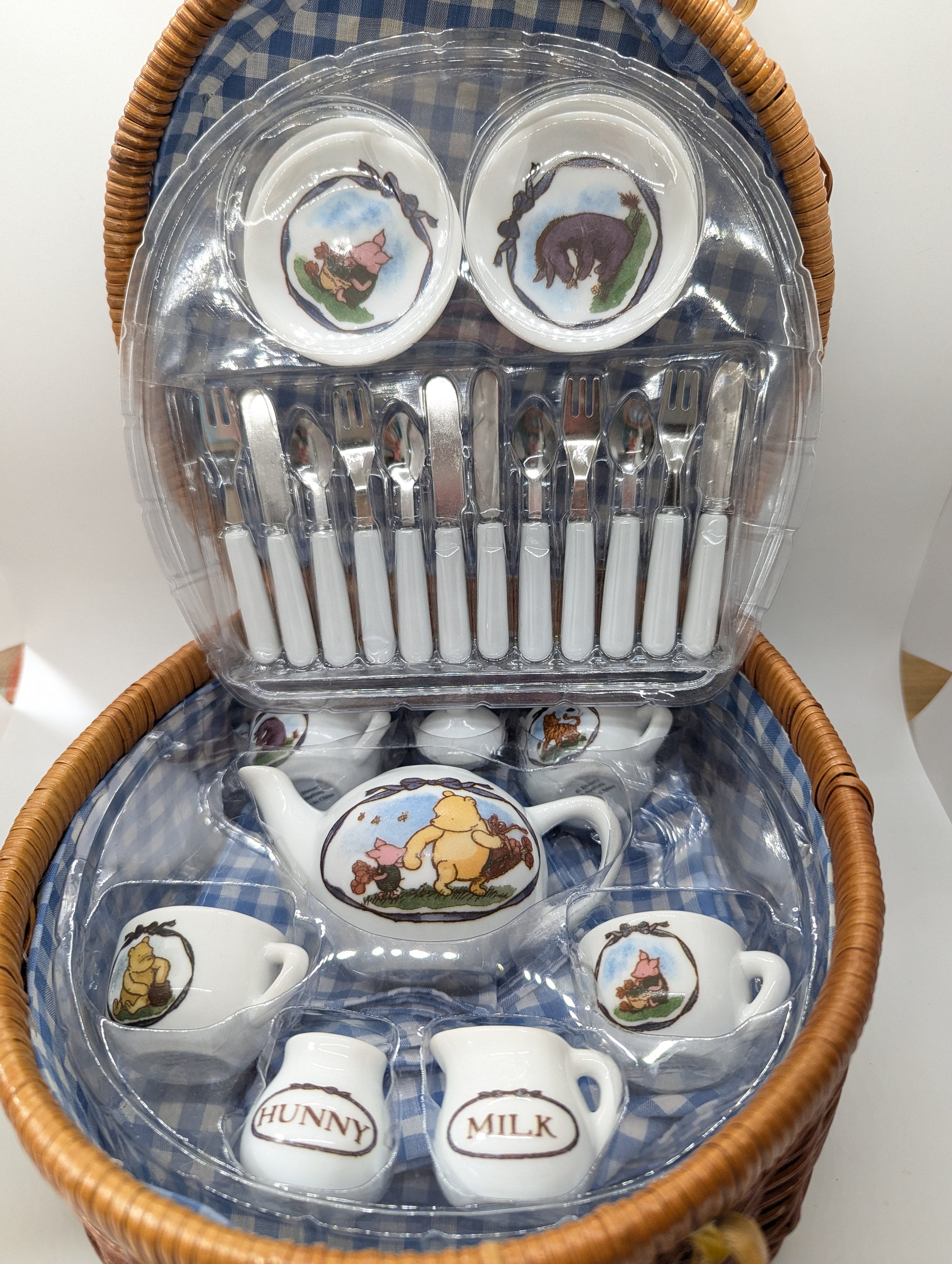 Vintage Disney Winnie the Pooh Miniature Tea Set in Wicker Picnic