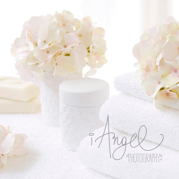 Styled Flower Photo Styled Photography White Flowers And Towels