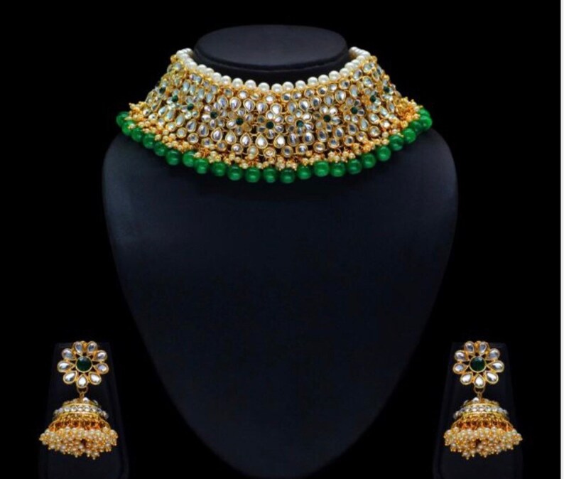 Green Choker Set