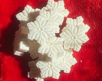 10 Mini Snowflake Soap, Christmas Soap, Stocking Stuffers, Soap Gifts, Christmas Favors, Christmas Party Favors, Holiday Gifts