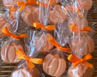 10 Mini Pumpkin Soap Favors, Handmade Soap, Baby Shower Favors, Thanksgiving Soap Gifts, Pumpkin Themed Favors, Unique Fall Soap