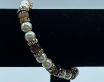 Golden Root Pearl Bracelet