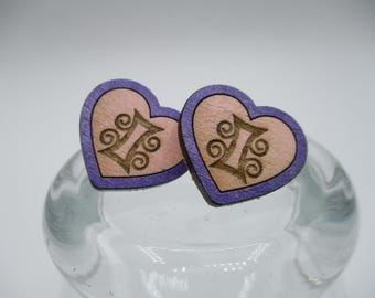 Tamfo Bebre Heart Studs