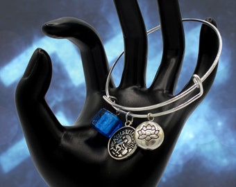 Aquarius the Friendly Bangle