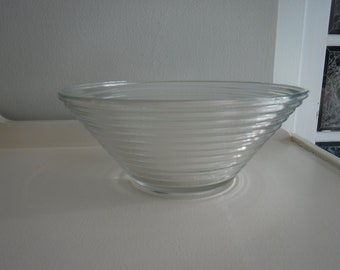 Vintage Anchor Hocking Manhattan Park Avenue  Bowl 9 1/8'' in diameter