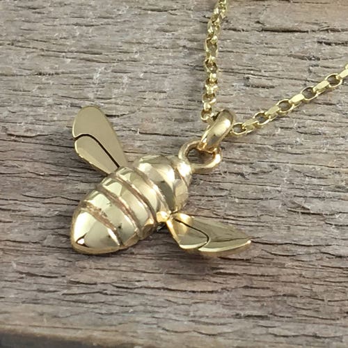 9ct Gold Honey Bee Pendant Charm 
