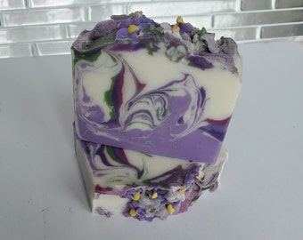 Lilac - Handmade Soap, Lilac soap, All Natural Soap, Cold Process Soap, Artisan Soap.