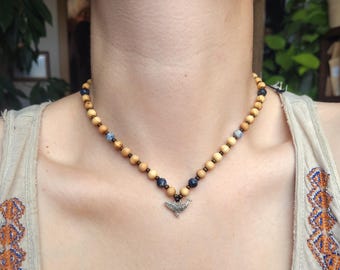Whale beaded necklace made of wood with sodalite beads
