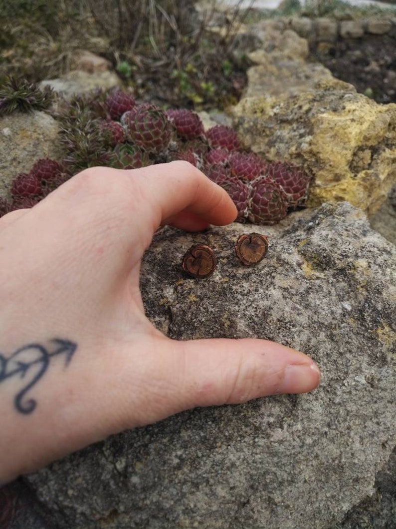 Wooden stud earrings ecological and vegan natural handmade
