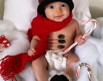 Crochet Snowman Outfit: Baby Photo Prop, Top Hat, Scarf