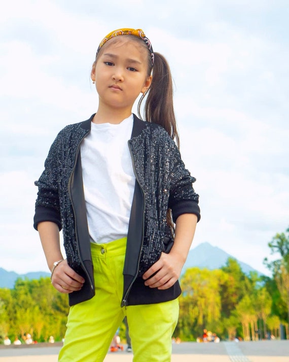 El invierno negra del exterior para niños de 3 piezas Chaqueta con  bolsillos - China Los niños'chaqueta y chaquetas para niños Children's  precio