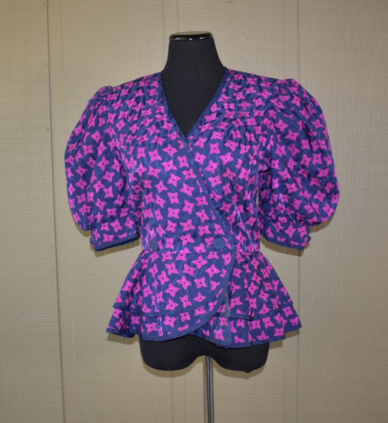 Vintage 1980/'s Saks Fifth Avenue silk peplum blouse