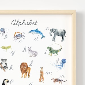 Póster del alfabeto de animales, arte para habitación infantil con impresión del alfabeto, arte de pared para niños con animales, póster Montessori con letras cursivas y sonidos iniciales para niños pequeños