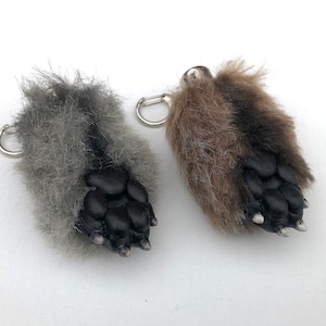 Werewolf Paw Keychain (1)