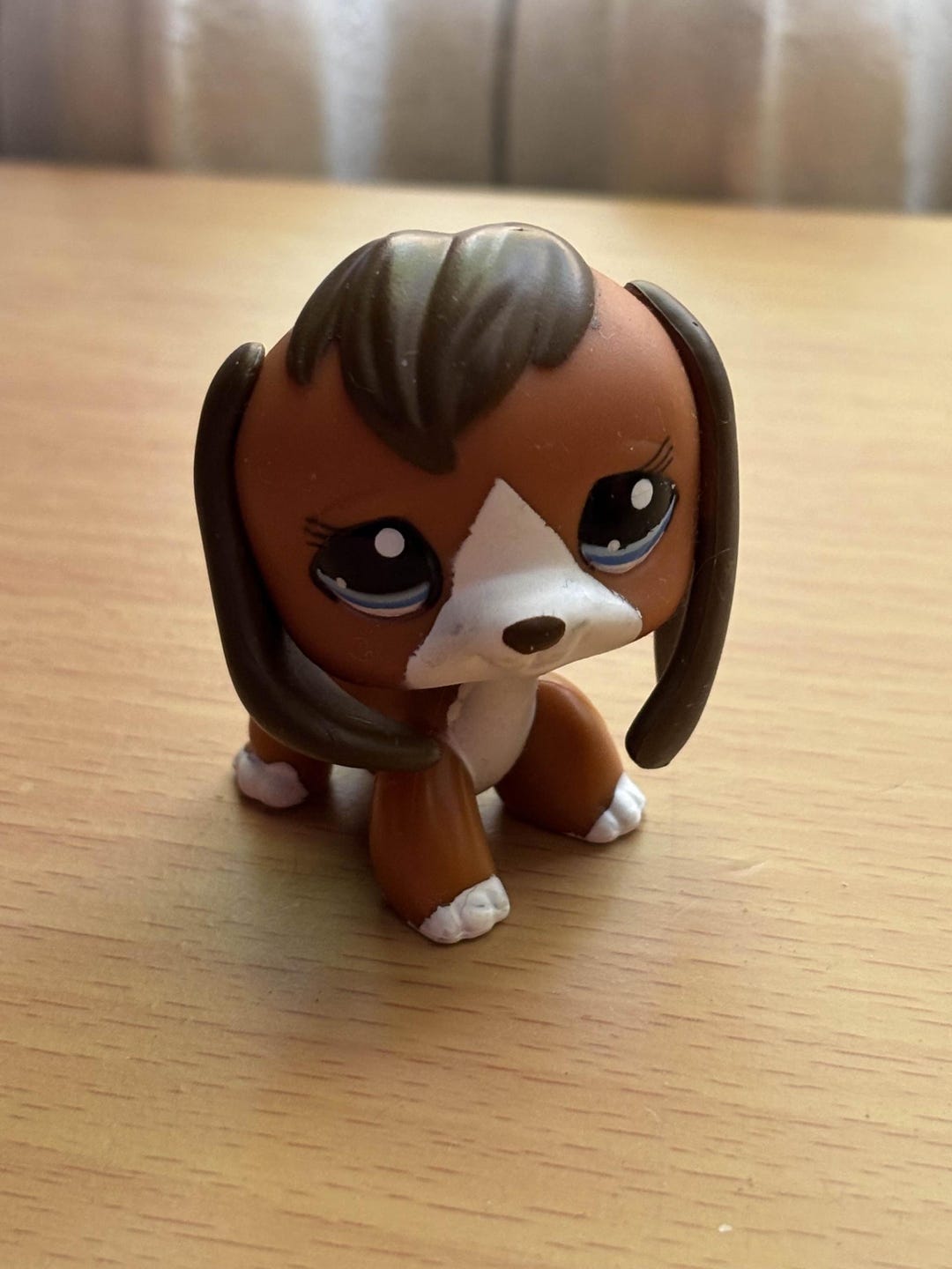 Littlest Pet Shop LPS Beagle #1104 Canada