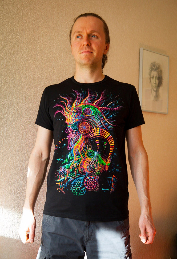 T-Shirt FluoroRunner cyberpunk clothing blacklight psy | Etsy