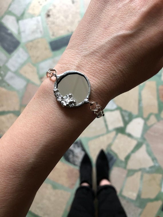 Love yourself shop bracelet