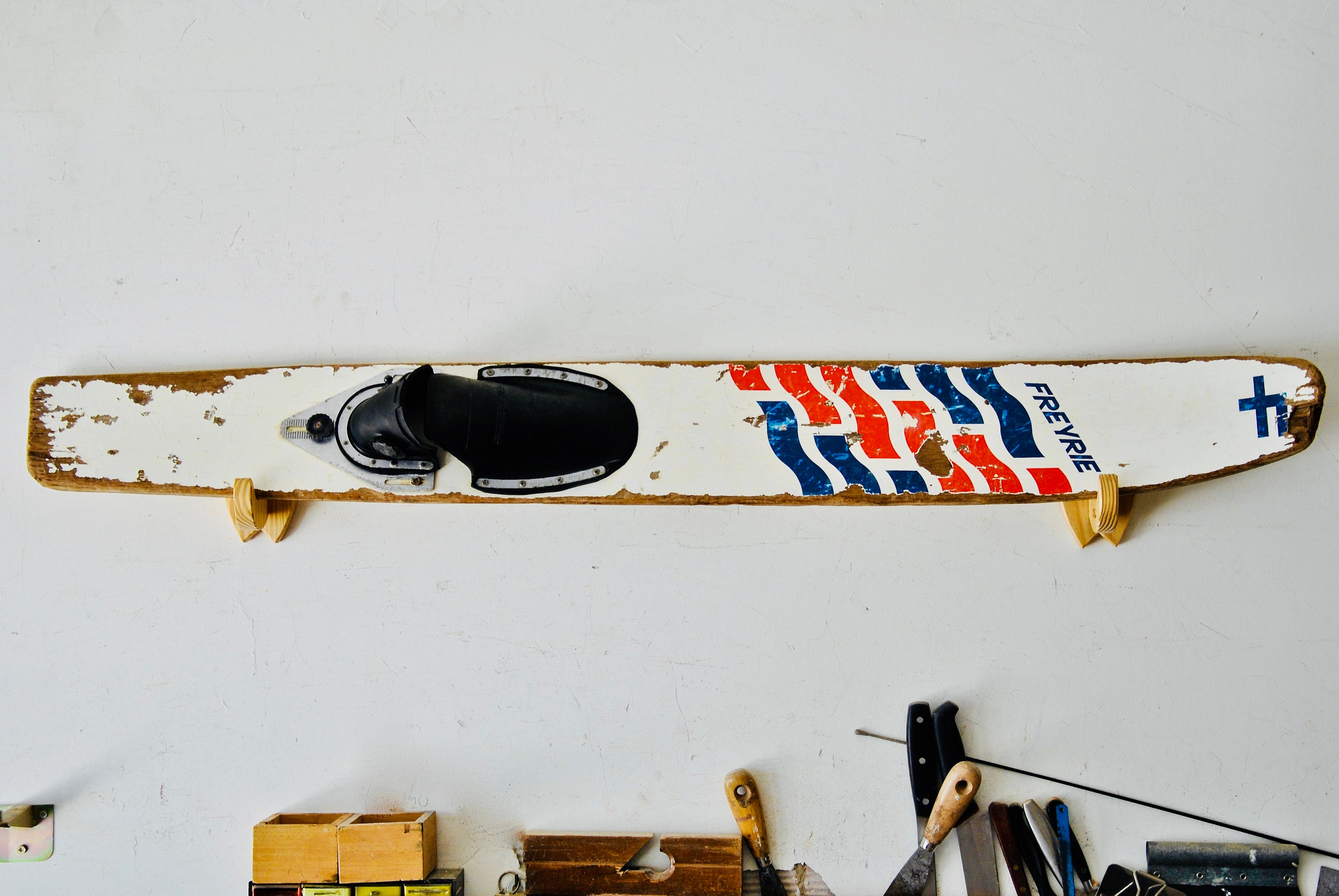 Tavola da Snowboard custom appendiabiti