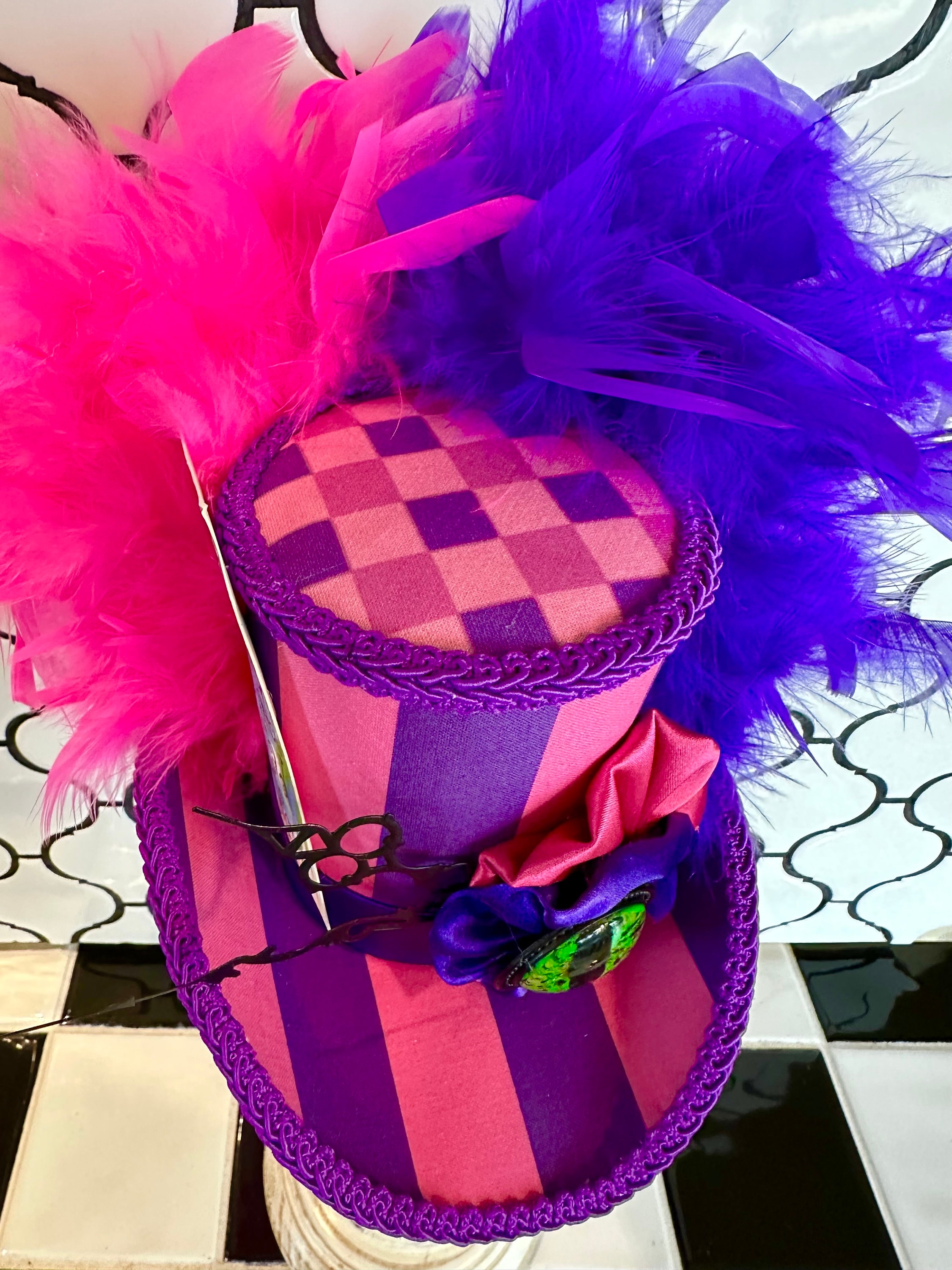 Chesire cat mini top hat Cheshire Cat Mini Top Hat, Burlesque Fascinator, Cosplay  main image 2