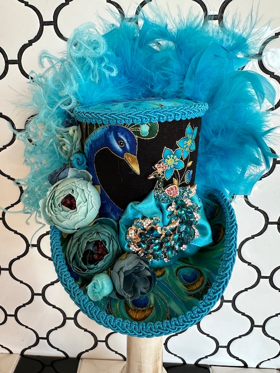 Handmade ladies fascinator peacock color STUNNING Forest Green Peacock Teal Statement Hatinator Womens  main image 3
