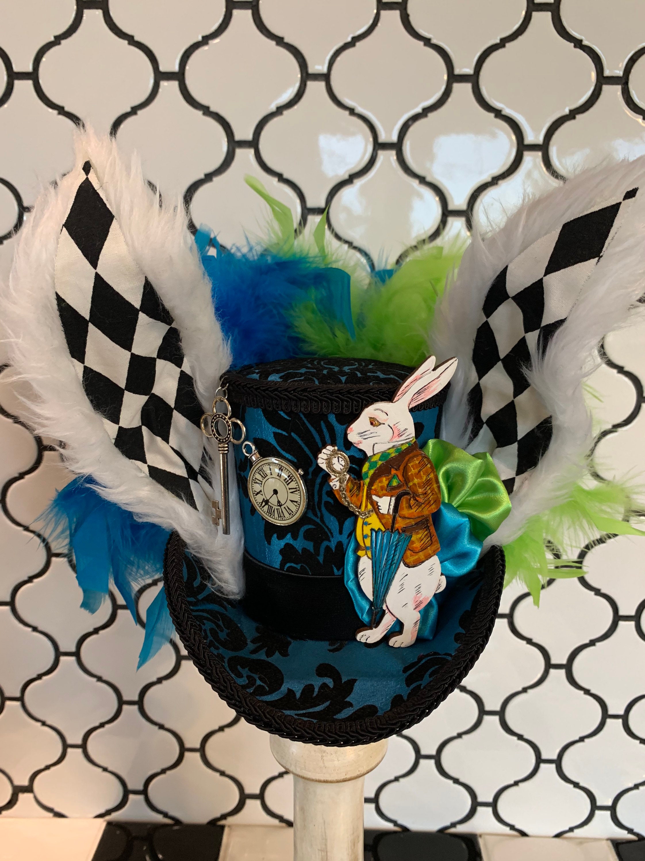 Top Hat White Rabbit White Rabbit Mini Top Hat, Alice in Wonderland Fascinator, White Rabbit ...