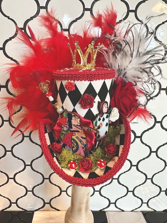 Alice In Wonderland fascinator Alice in wonderland inspired top hat centrepiece or  main image 3