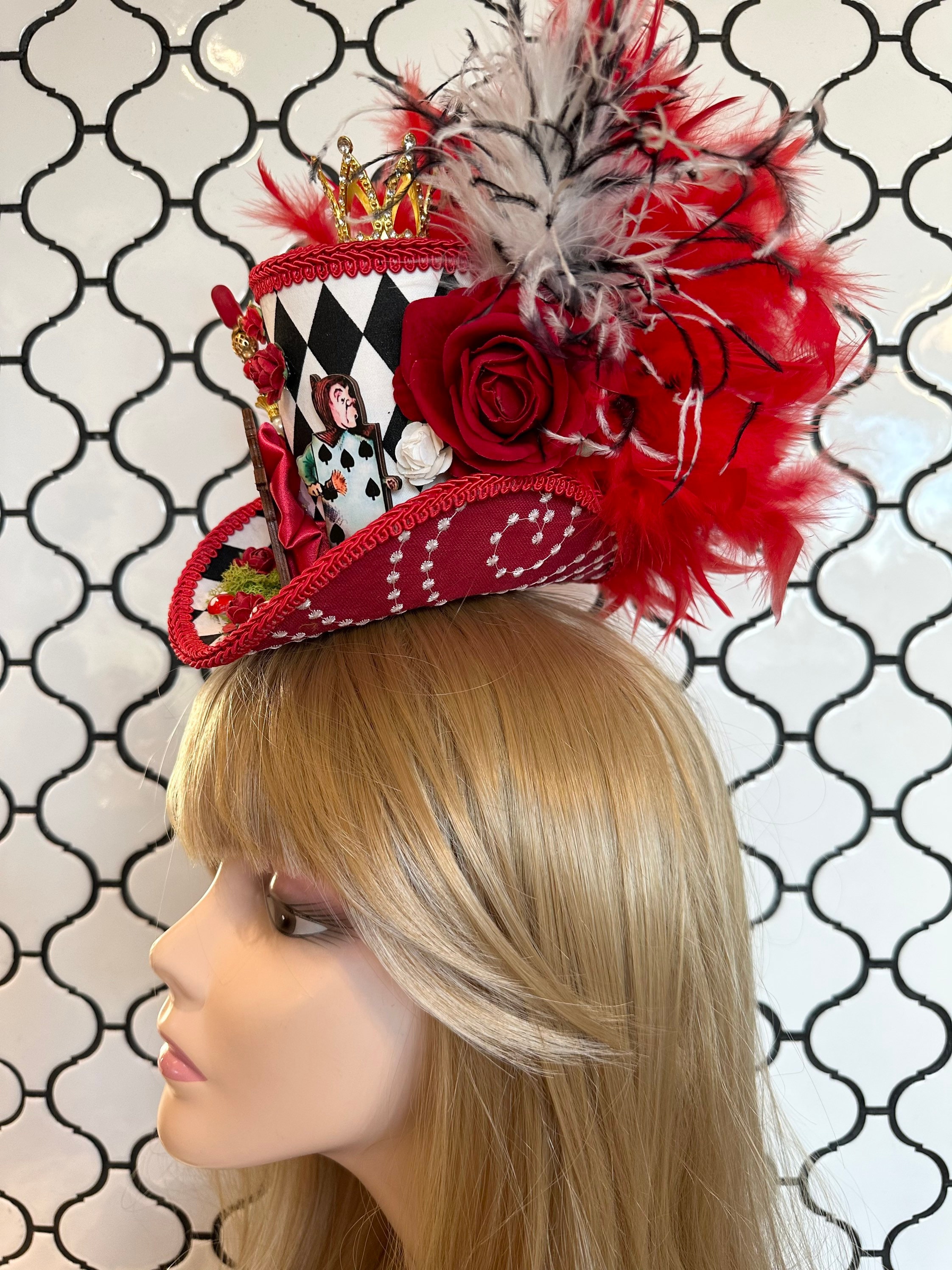 Queen of Hearts Mini Top Hat, Alice in Wonderland Fascinator 