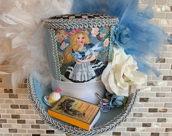 Alice In Wonderland Mini Top Hat, Mad Hatter Tea Party Fascinator, MADE to ORDER ONLY!!
