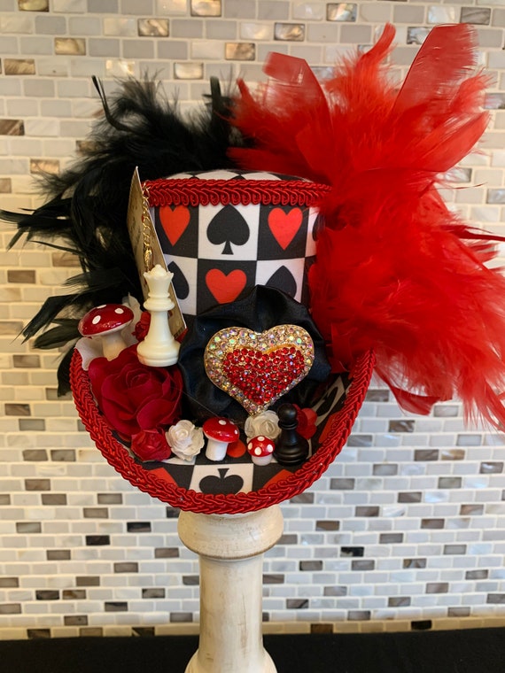 Queen of Hearts Mini Top Hat, Alice in Wonderland Fascinator  display picture 1