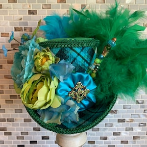 MADE to ORDER ONLY!  Green and Aqua Blue Mini Top Hat, or Fascinator