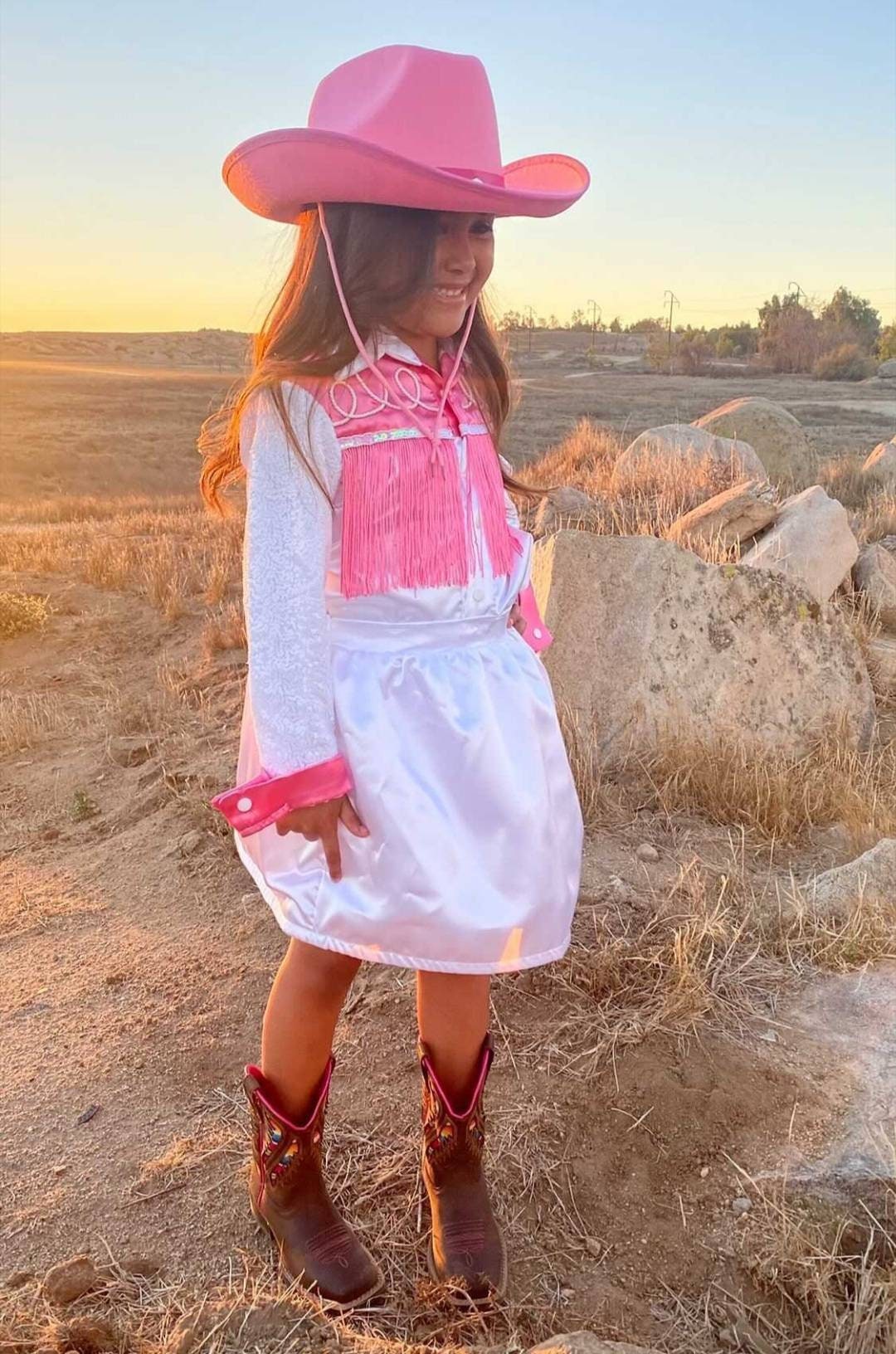 pink cowboy dress Pink cowgirl dreams {Bandit Rhinestone Fringe Dress} #rhinestone #outfitinspiration #outfitpost #pink #cowgirl