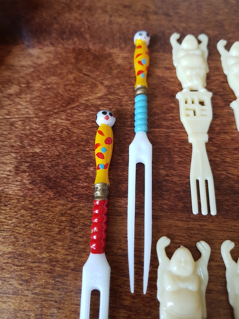 Chinese Hong Kong Vintage Cocktail Forks 1970s Buddha Cocktail Forks Vintage Hors D/'Oeuvre Forks