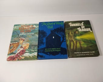 Vintage Weekly Reader Children's Book Club Hardcover Book Lot 3 Adventure