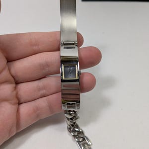 Guess Silver Tone Watch Curb Link Strap Y2K Vintage G951871 Japan Untested AS IS image 2