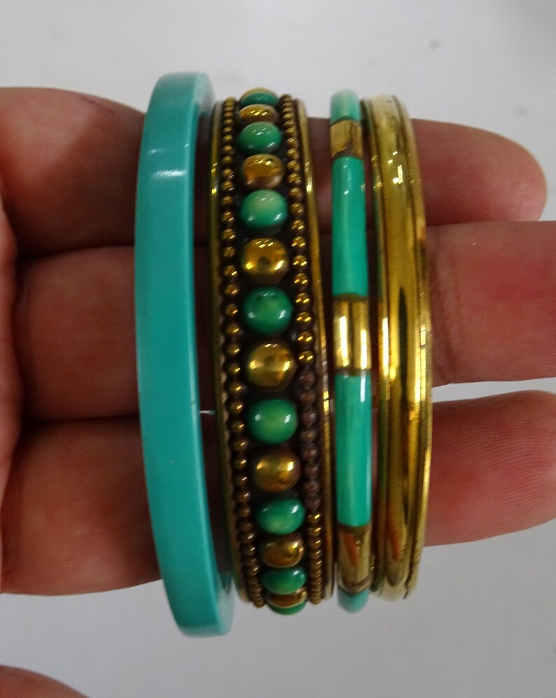 Bohemian Bangle Glass Chip Brass Bangle Set Set of Four Bangles Bracelet Brass Cuff Indian Bangles Green Gold