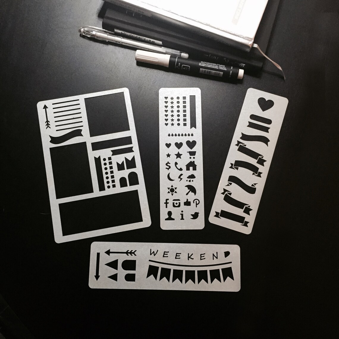 Aladine Pochoir Calendrier A5 Pour Bullet Journal - Loisirs Créatifs Et Scrapbooking - Lettres Style Brush
