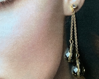 Vintage Teardrop Rhinestone Cocktail Earrings: 1970s-1980s Disco Style
