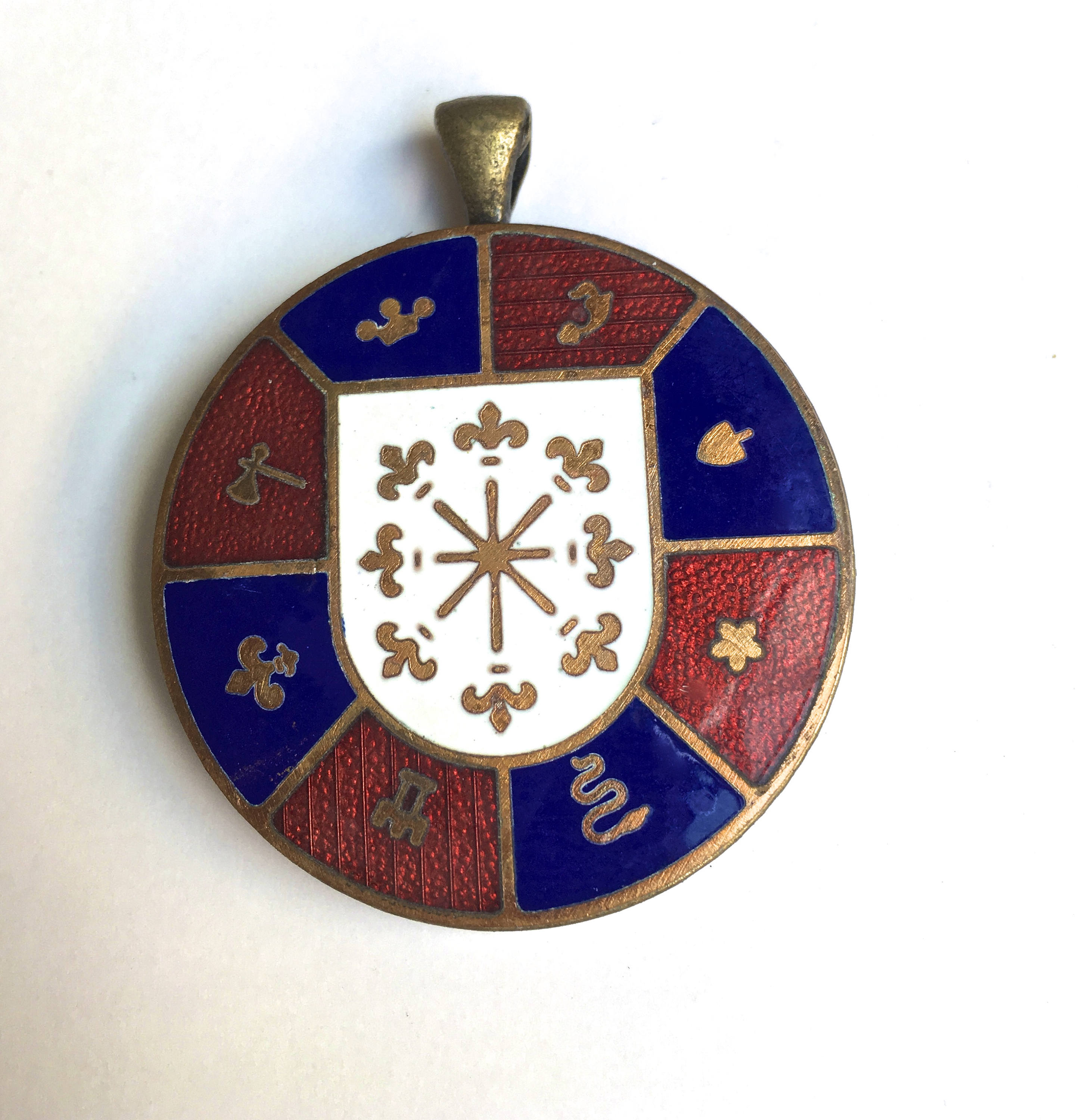Heraldic Medallion Circular Vintage Metal Medallion Pendant for DIY