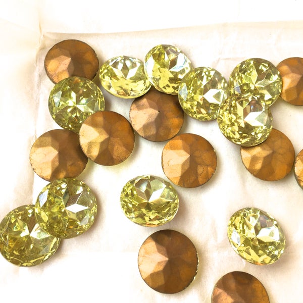 Glass Rhinestone Jewel Stones- Vintage Czech Crystal- Round 18mm Crystal Faceted with foil back- JONQUILLE Stones- Jewelry Supply- 12 pcs