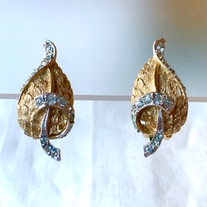 Rhinestone Pavé MidCentury LEAF Earrings/ Sparkling Retro Clip On Earrings/ Cocktail Glamour Earrings/ 1950s-60s Gold tone Clip 0n Earrings