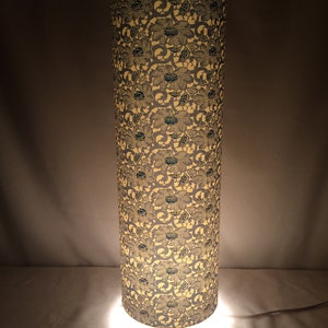 Floor lamp - Japanese hand printed chiyogami paper - 61 cm high 20 cm wide