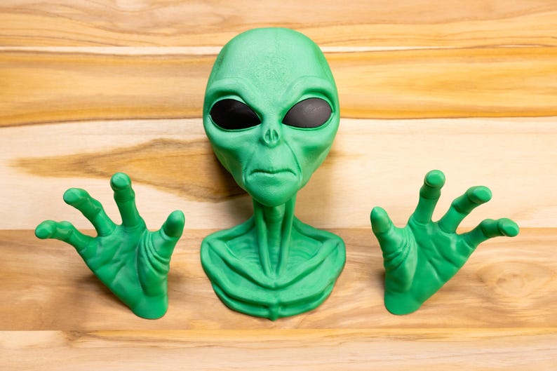 Alien Wall Mount Headphone & Controller Holder – Gaming Setup Organizer ...