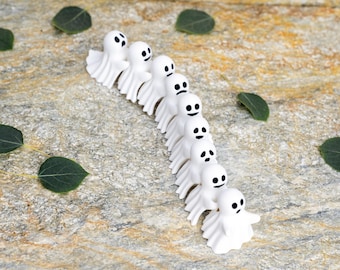 Articulated Ghost Fidget Toy, Cute Halloween Desk Decor, 3D Printed Spooky Ghost Parade, Boo Crew Gift, Flexible Shelf Decor