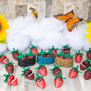 Lil&#39; Berry Strawberry Fidget Toy – Cute 3D Printed Stress Relief Toy